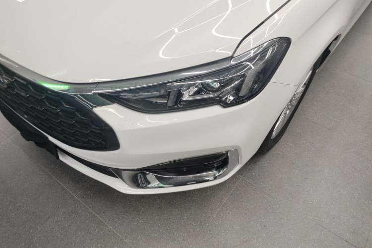 Used Ford Escort 2021 1.5L Automatic Platinum Edition
