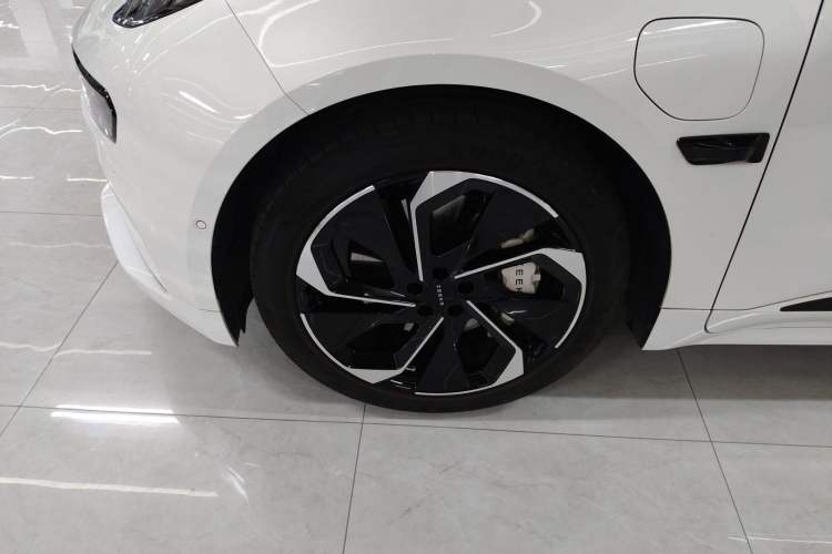 Used Zeekr 001 2023 WE Edition 100 kWh