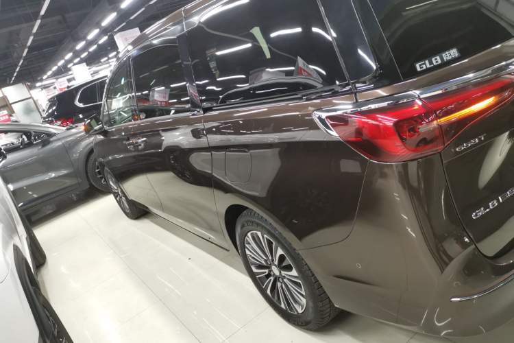 Used Buick GL8 2021 ES Landtrek 653T Luxury Model
