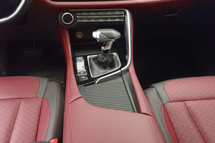 Used Dongfeng Aeolus AX7 2021 PRO 1.6T Automatic Smart Edition
