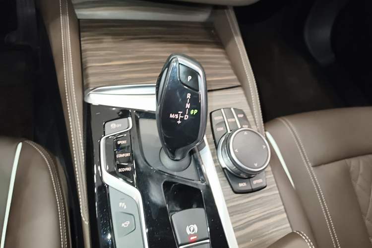 Used BMW 5 Series 2018 530Li Luxury Edition Premium Package