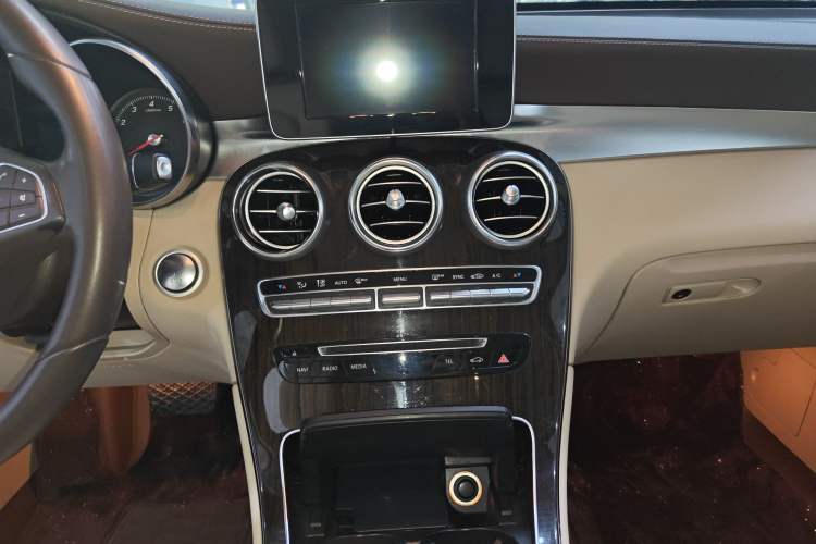 Used Mercedes-Benz GLC 2017 GLC 260 4MATIC Dynamic Edition