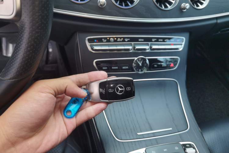 Used Mercedes-Benz E-Class 2020 Restyled E 300 L Sporty and Stylish Edition
