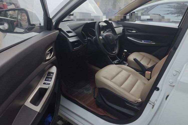 Used Wuling Hongguang 2019 1.5L S Comfort Edition China VI LAR
