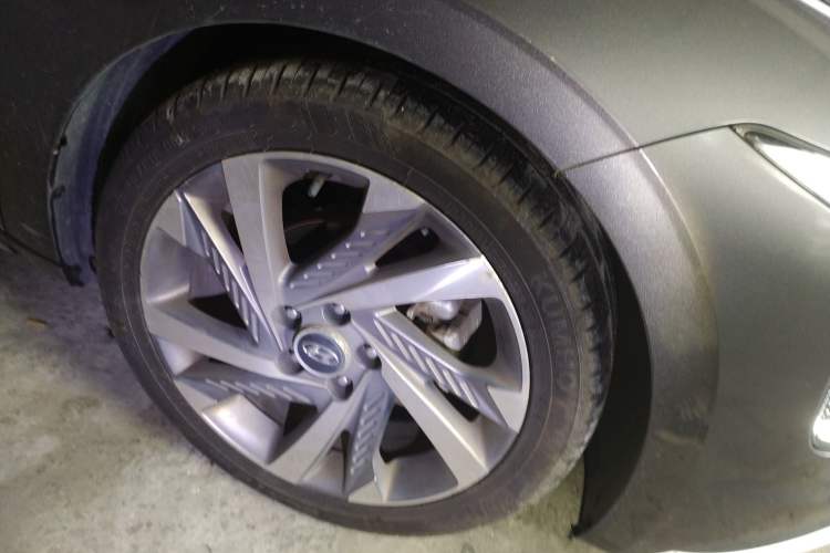 Used Hyundai Mistra 2021 1.8L CVT LUX Premium Edition
