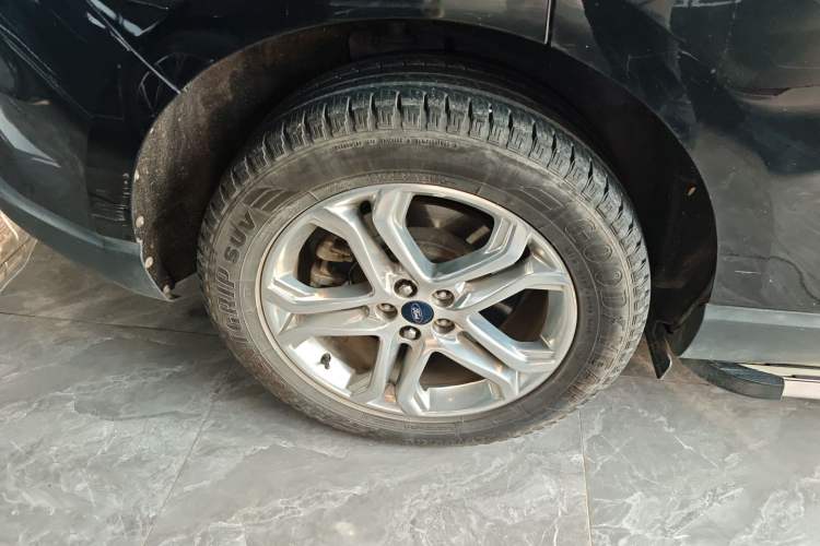 Used Ford Edge 2016 EcoBoost 245 Four-Wheel Drive Titanium Edition 7-Seater