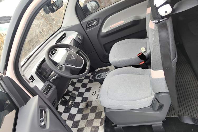 Used Wuling Hongguang MINIEV 2022 Macaron Premium Model – Lithium Iron Phosphate