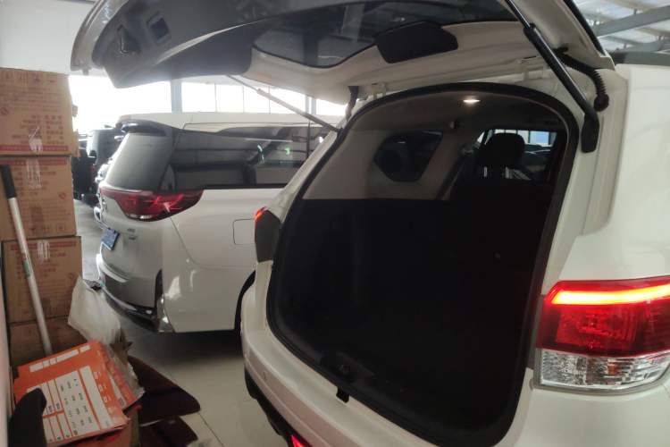 Used Nissan Terra 2020 2.5L XL Upper 4WD Automatic Four-Wheel Drive Luxury Edition
