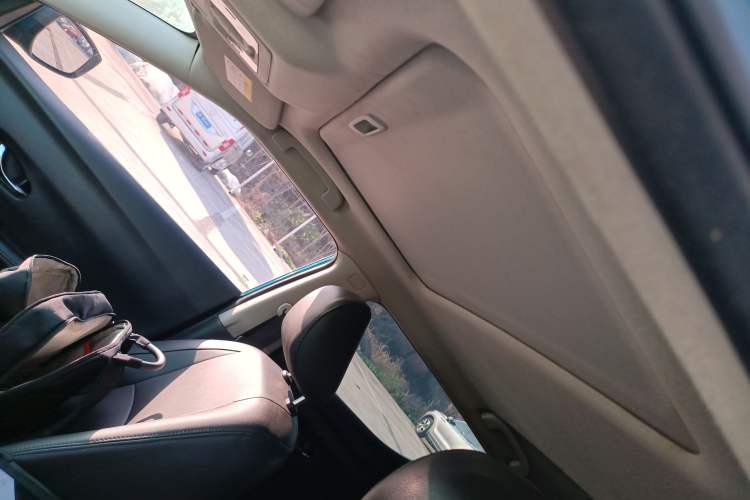 Used Nissan Lannia 2016 1.6L CVT Smart Cool Edition
