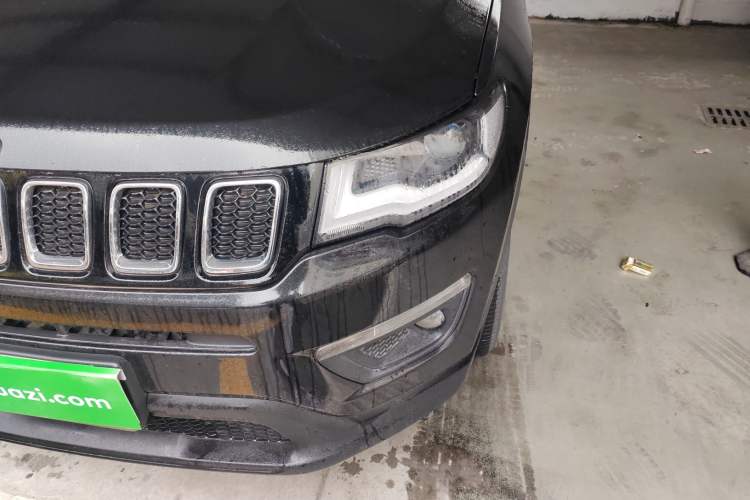 Used  Compass 2017 200T Automatic Family Edition