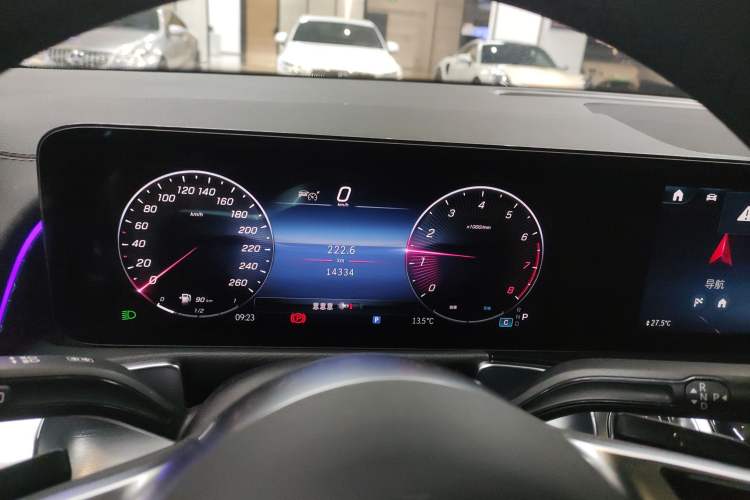 Used Mercedes-Benz GLB 2024 Refresh GLB 220 Dynamic Edition
