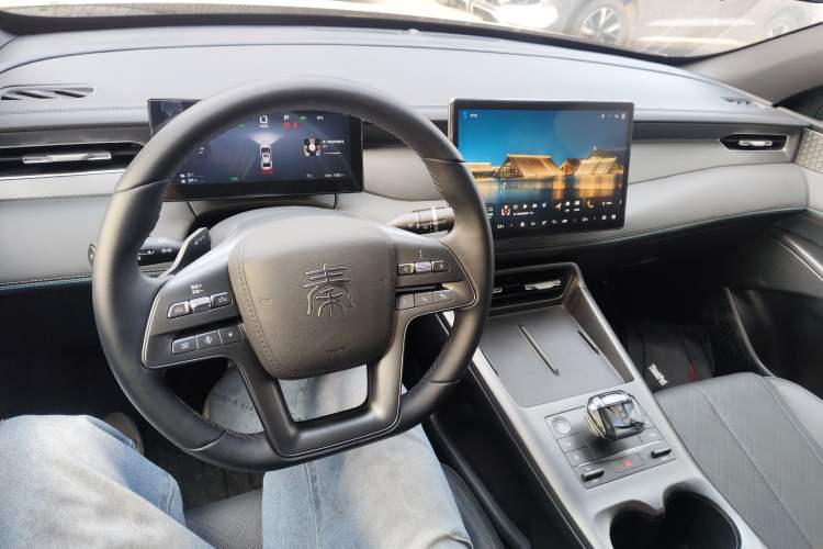 Used BYD Qin PLUS 2025 DM-i Smart Drive 120KM Superior Model
