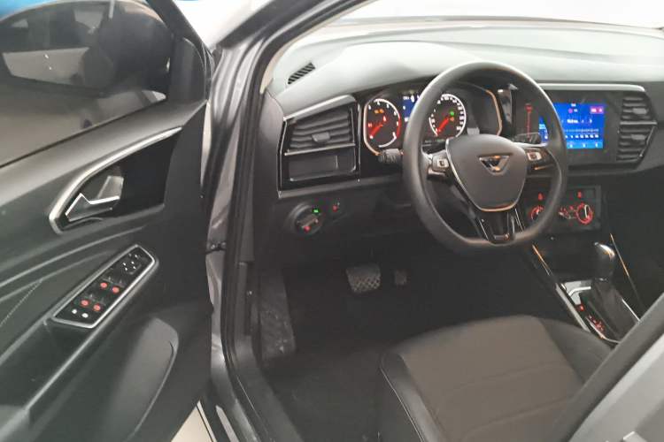 Used Jetta VS5 2022 280TSI Automatic Enjoyment Pro Trim
