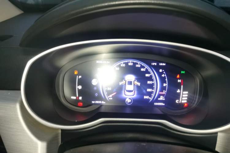 Used Geely Auto Emgrand X7 Sport 2020 1.8TD DCT Two-Wheel Drive Smart Connect 4G-Enabled Version
