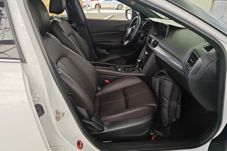 Used Mazda CX-4 2021 2.0L Automatic Two-Wheel Drive Blue Sky Luxury Edition
