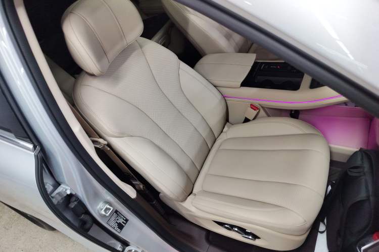 Used Hima AITO M7 2024 1.5T Rear-Drive Plus Version 5 Seats
