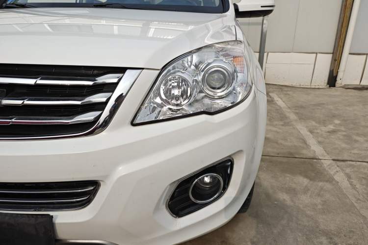 Used Haval H6 2016 Upgraded Model 1.5T Manual Two-Wheel Drive Elite Version
