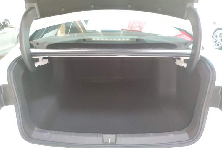 Used BYD Qin PLUS 2025 DM-i Smart Drive 120KM Superior Model