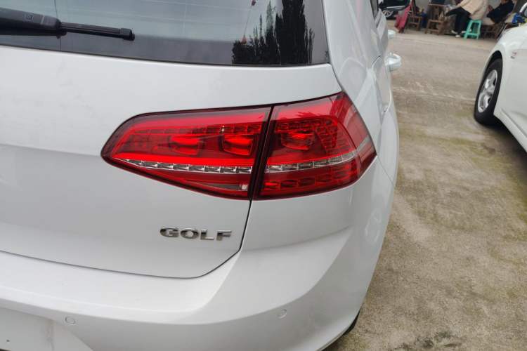 Used Volkswagen Golf 2015 1.6L Automatic Comfort Model
