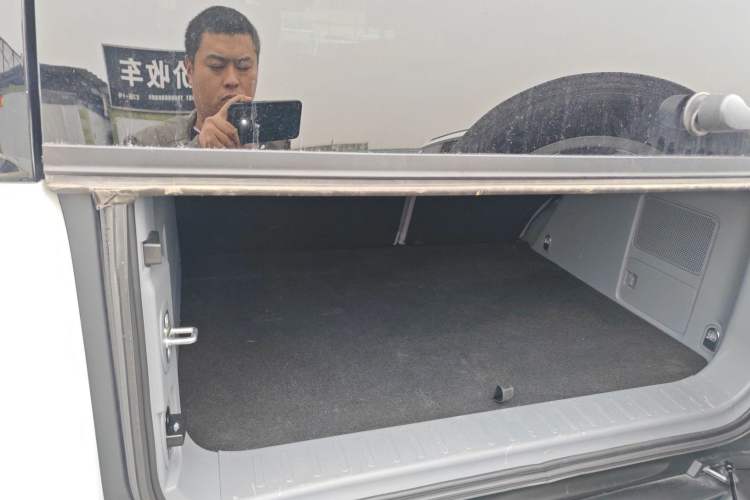 Used Beijing Auto BJ40 Electric Drive 2025 Standard Edition
