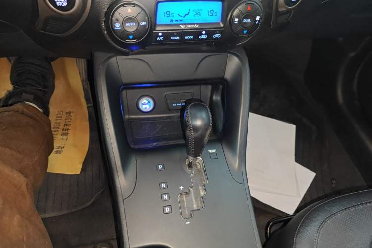 Used Hyundai ix35 2015 2.0L Automatic 2WD Smart Version China V Standard
