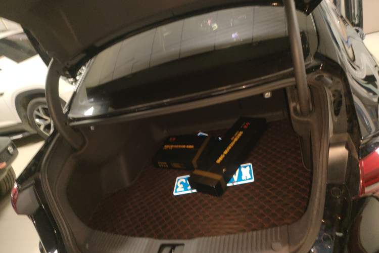 Used Hongqi H5 2023 2.0T Automatic Smart Connect Flagship Edition
