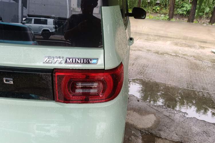 Used Wuling Hongguang MINIEV 2021 Macaron Premium Model – Lithium Iron Phosphate
