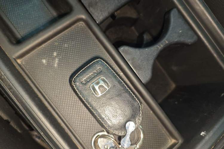 Used Honda CR-V 2015 2.4L two-wheel drive luxury version
