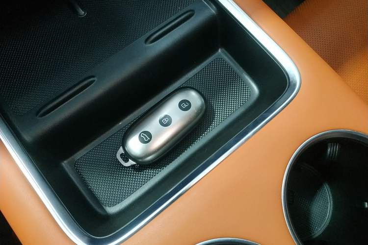 Used Li Auto L8 2023 Pro Model
