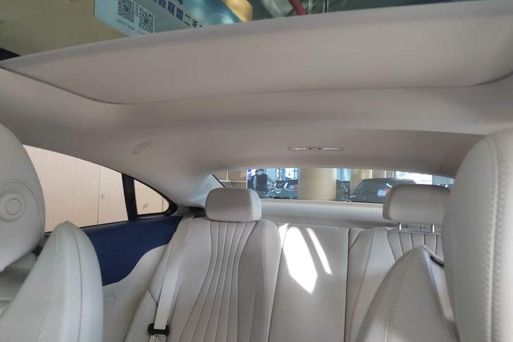 Used Mercedes-Benz E-Class 2023-Year Restyled E 260 Coupe