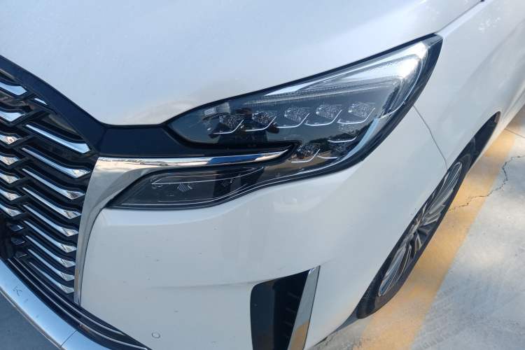 Used Buick GL8 2023 ES Lu Zun Luxury Model
