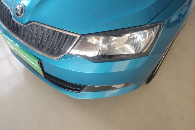Used Skoda Fabia 2015 1.4L Automatic Chuanxing Edition
