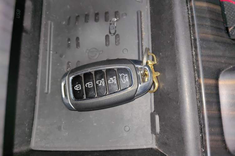 Used Hyundai Custo 2021 380TGDi Deluxe Edition DLX
