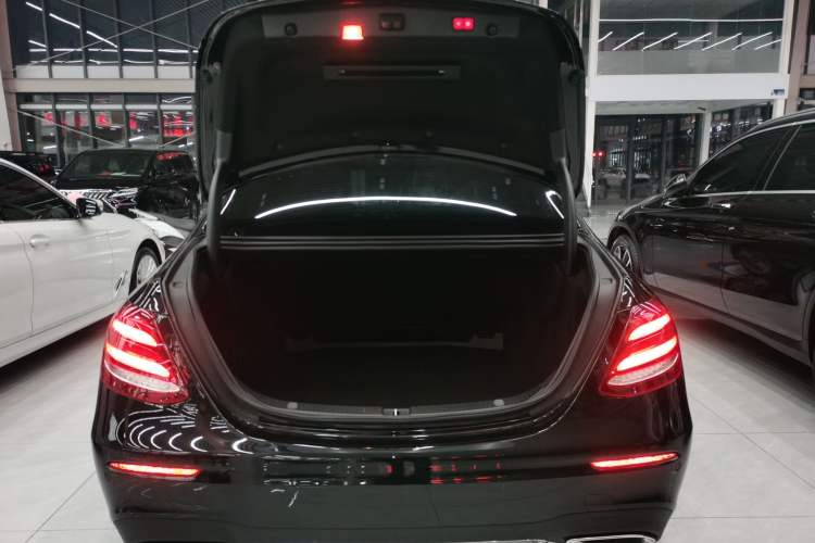 Used Mercedes-Benz E-Class 2019 Restyled E 300 L Sport Luxury Edition
