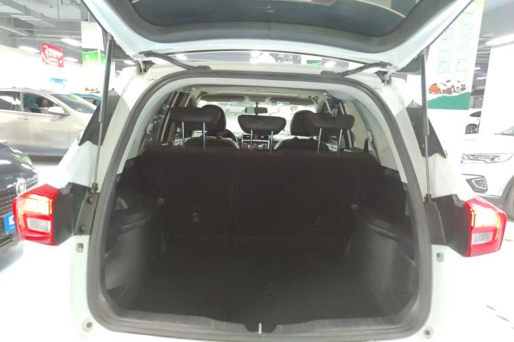 Used Haval M6 2019 1.5T Manual Two-Wheel Drive Elite Version China VI Standard
