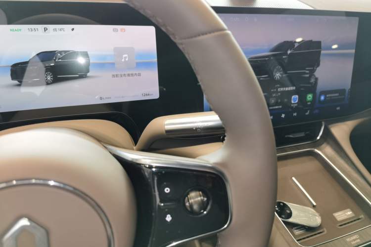 Used Hima AITO M8 2025 Model Pure Electric Ultra Six-Seat Four-Wheel-Drive Version
