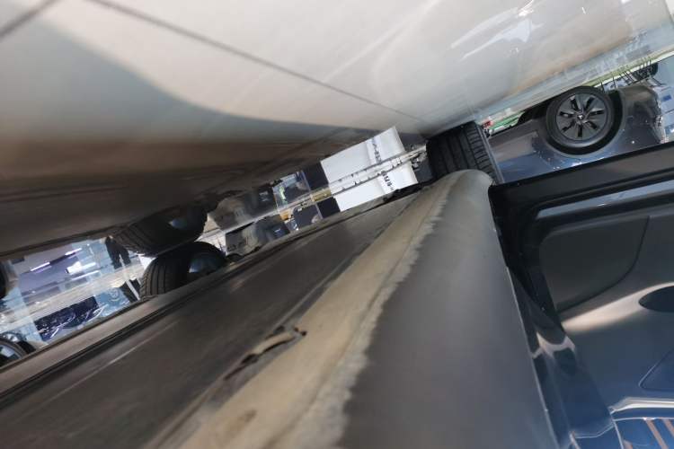 Used Tesla Model Y 2024 Long-Range All-Wheel-Drive Version
