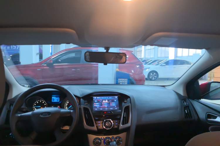 Used Ford Focus 2012 Hatchback 1.6L Automatic Comfort Model
