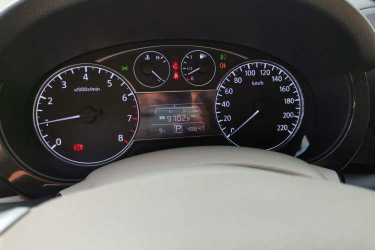 Used Nissan Tiida 2014 1.6L CVT Smart Model
