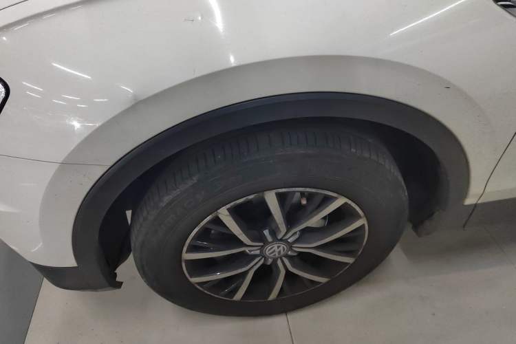 Used Volkswagen Tiguan L 2017 330TSI Automatic Two-Wheel Drive Comfort Edition