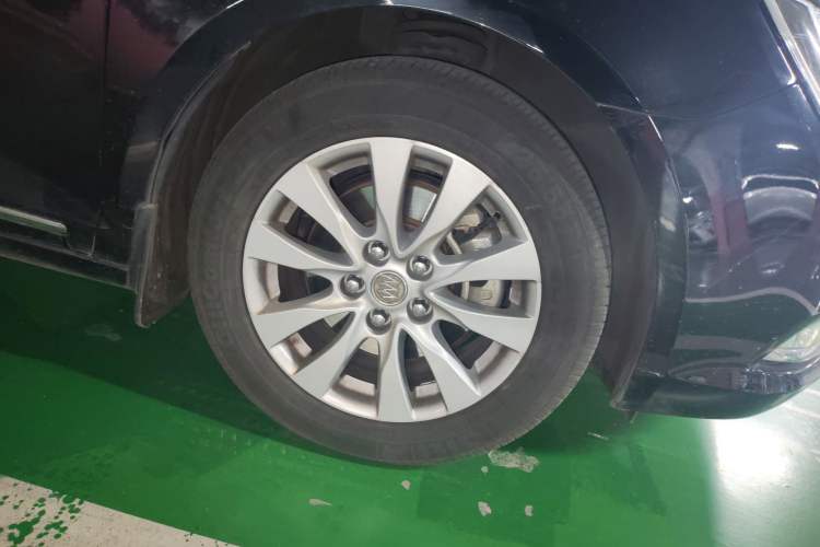 Used Buick LaCrosse 2013 2.4L SIDI Leading Comfort Version
