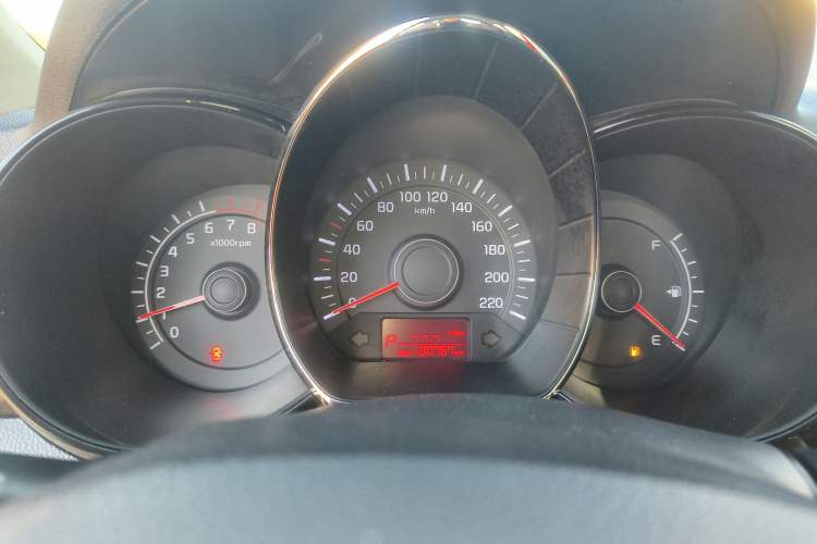 Used Kia K2 2012 Sedan 1.4L Automatic GLS Commemorative Edition
