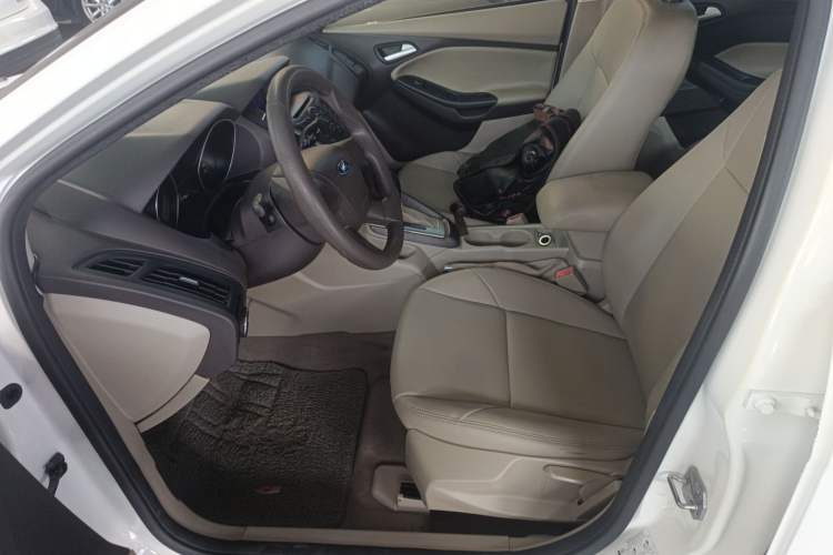 Used Ford Focus 2012 Sedan 1.6L Automatic Comfort Model