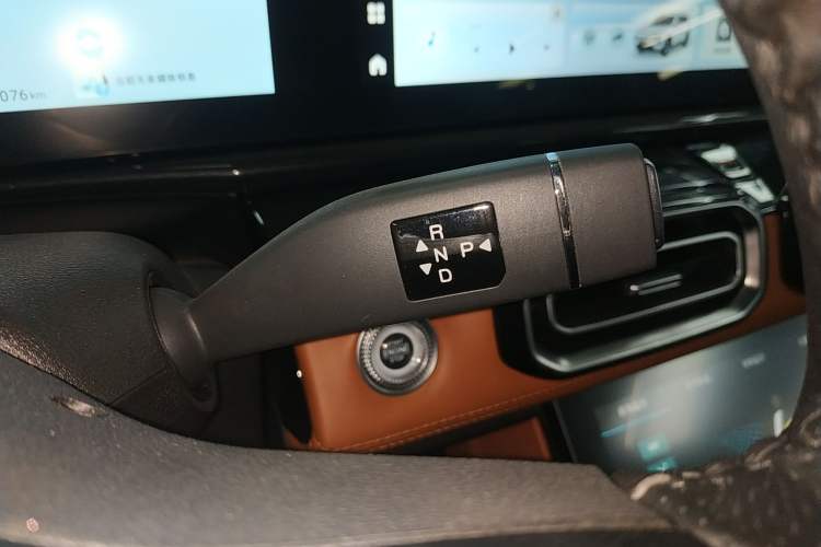 Used JETOUR Shanhai Shanhai L7 2024 1.5T 120km ULTRA 7-Seater
