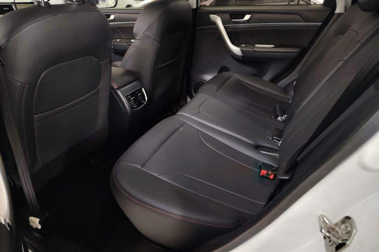 Used Haval M6 2019 1.5T DCT Two-Wheel Drive Elite Version China VI Standard
