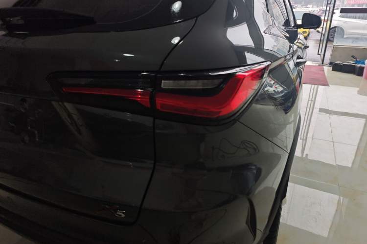 Used Oshan X5 2021 1.6L CVT Flagship Model
