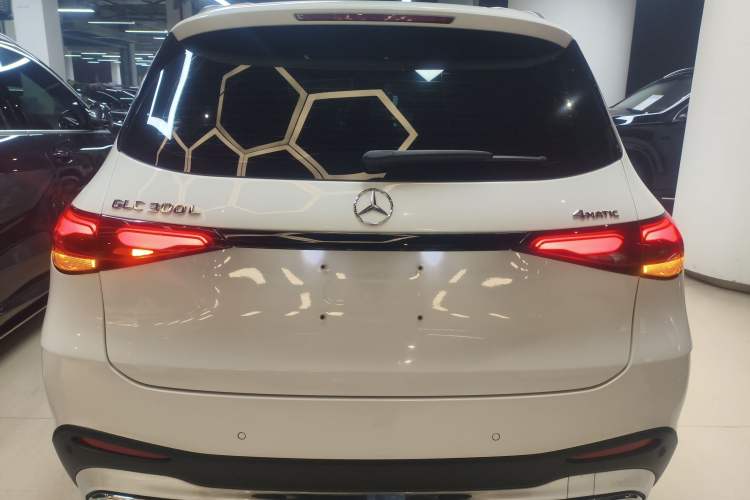 Used Mercedes-Benz GLC 2023 GLC 300 L 4MATIC Dynamic 7-Seater
