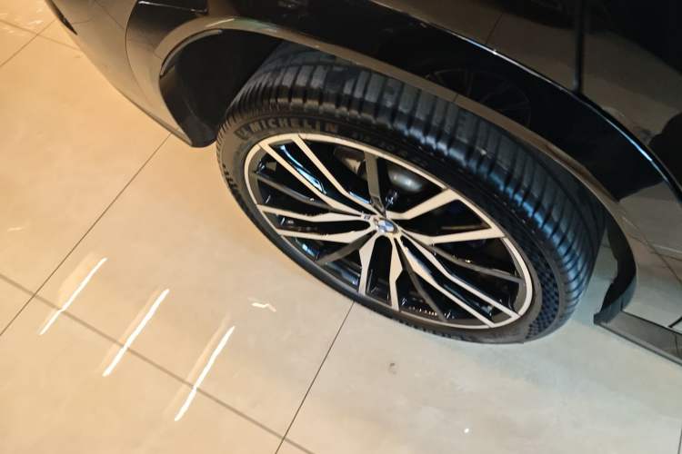 Used BMW X6 2022 Second Facelift xDrive40i Luxury Version M Sport Package
