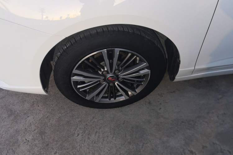 Used Roewe i5 2019 1.5L Automatic 4G Connected Langhao Edition