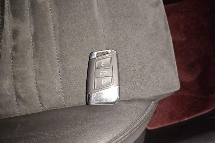 Used Volkswagen Magotan 2018 330TSI DSG Luxury Model
